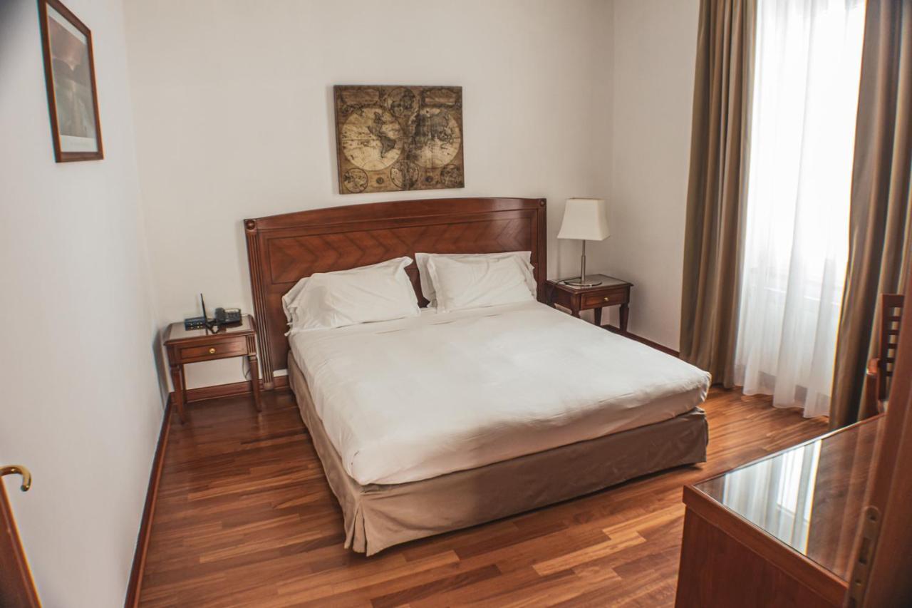 Residence Victoria Trieste Esterno foto